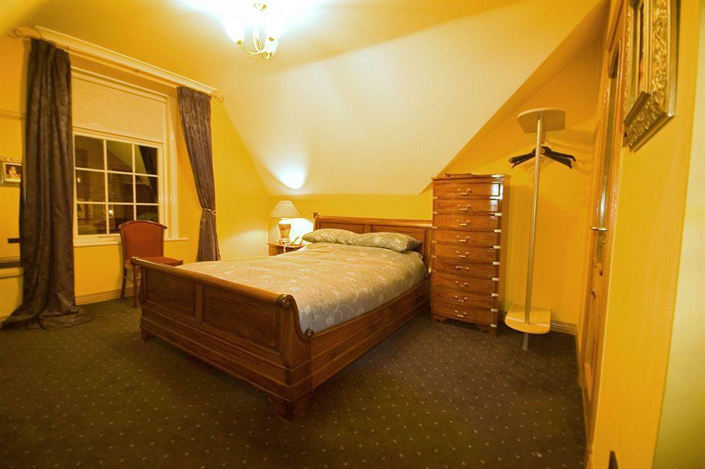 Villa Hotel Hamilton Exterior photo